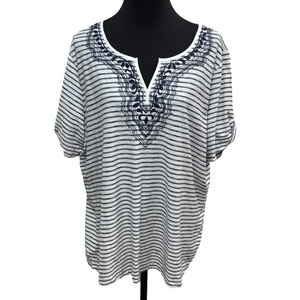 Northcrest White and Blue Embellished Short Sleeve Tunic. Relaxed Comfy